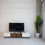 Like Home - 4304 Exquisite 2-Bedroom Home With Vibrant City And Creek Views