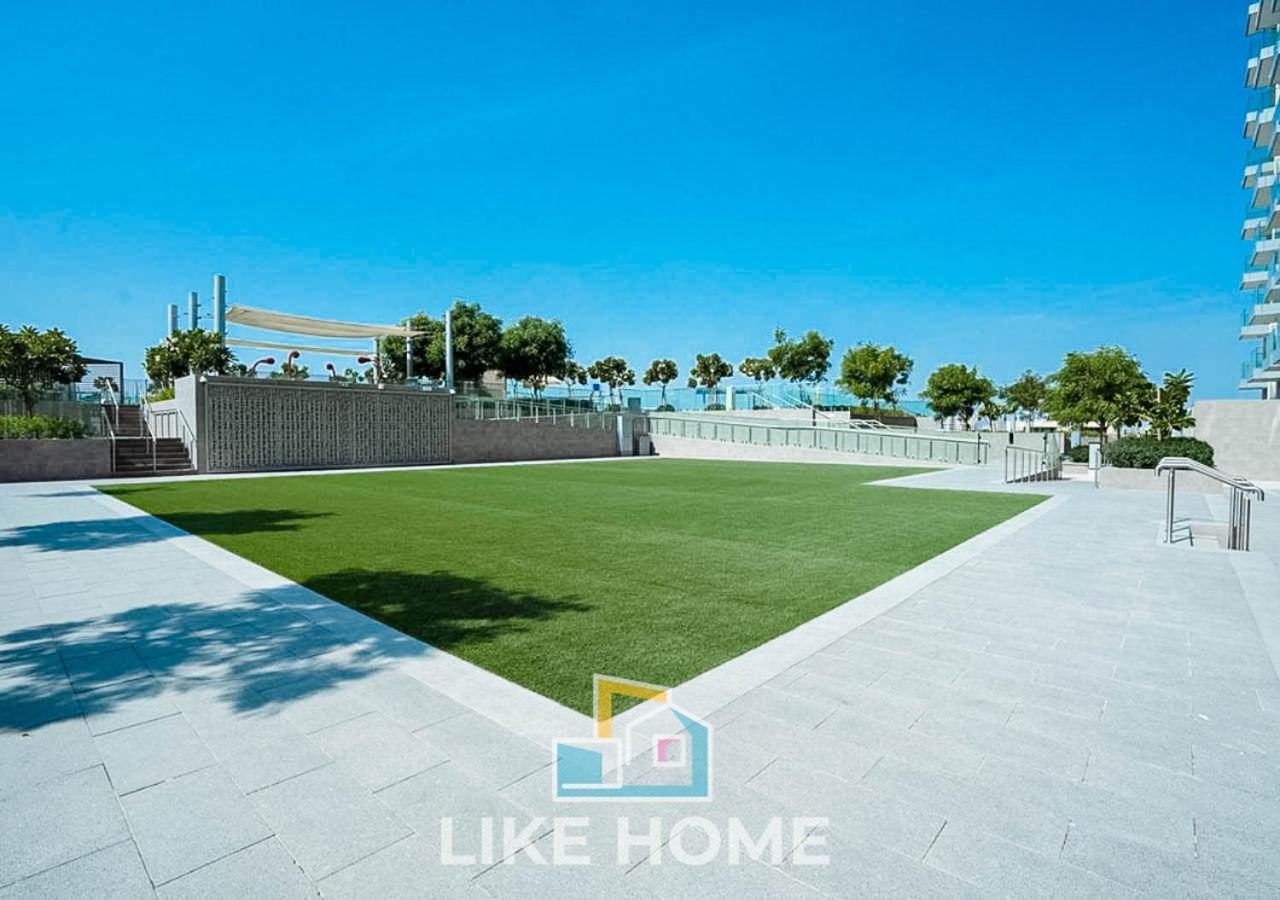 Like - 4304 Exquisite 2-bedroom With Vibrant And Creek Views Apartment